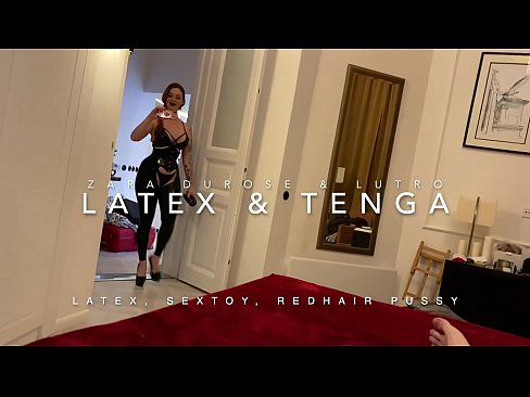 ❤️ Ngoanana e monyane ea nang le hlooho e khubelu ea apereng seaparo sa latex se kentsoeng ke ntate oa bobeli litšoantšong tsa bootsoa st.porno-negrov.ru